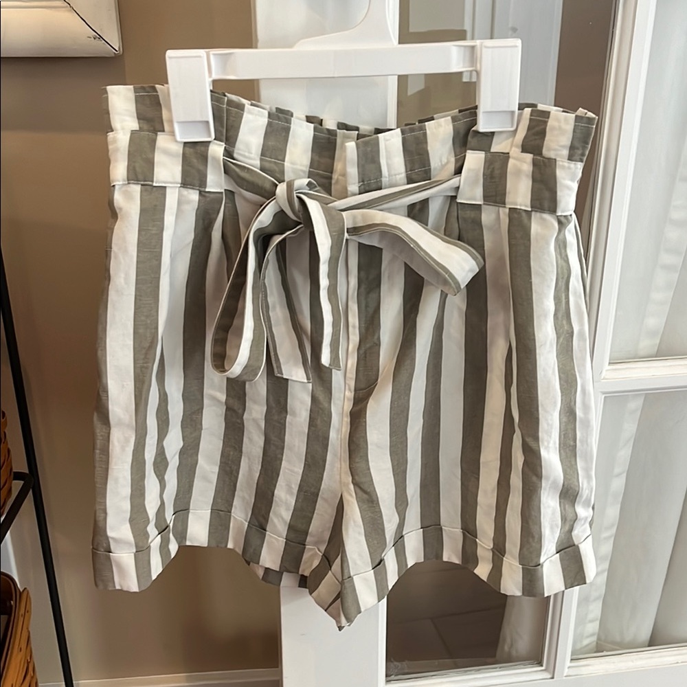 Club Monaco High Waist Gray and White Striped Shorts